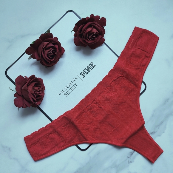NWT PINK VICTORIA'S SECRET POINTELLE SEAMLESS THONG PANTY IN RED PEPPER SIZE LAR - Picture 1 of 5